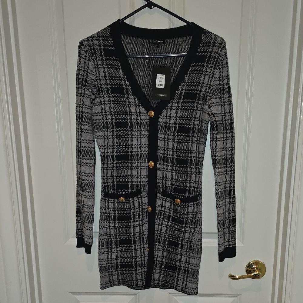 Fashion Nova Black and Gray Plaid Knit with Gold Accent